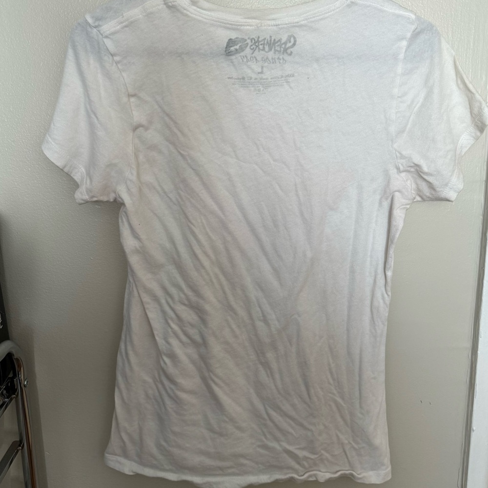 Graphic Tee - Picture 2 of 5